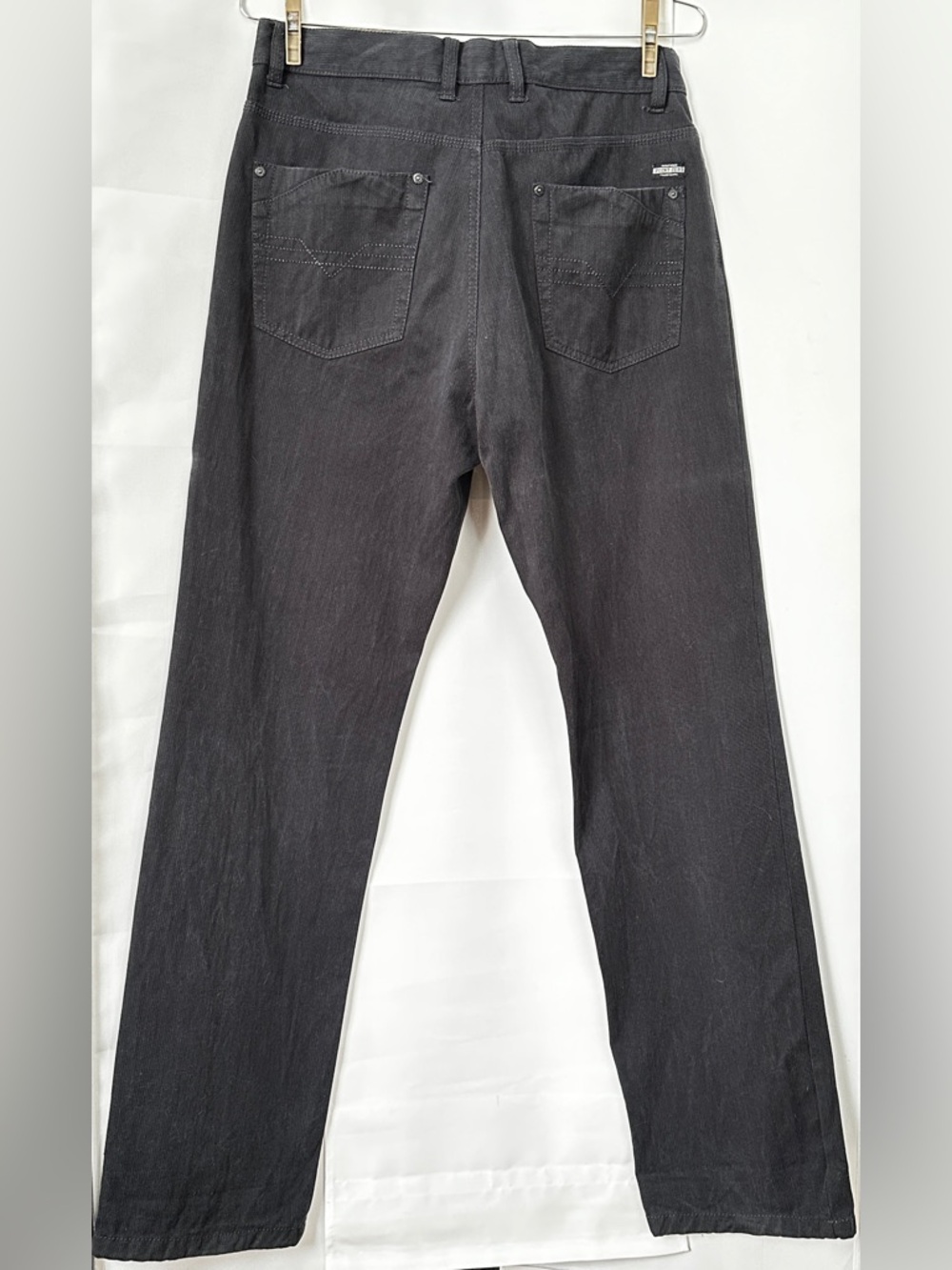 Point Zero Blue/ Black Jeans. 

W30 L32